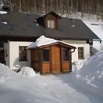 Domecek Karlov