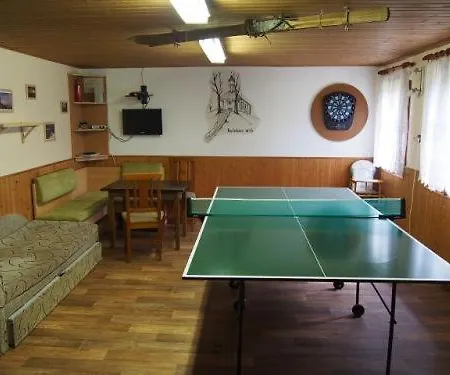 Domecek Karlov